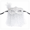 Beyaz Dantel Tüllü Peçeli Parti Maskesi – Tüylü İnci Detaylı