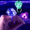 Kristal Tasarımlı Led Glow Işıklı 3 Modlu Mor Yüzük 3.5 x 5 cm
